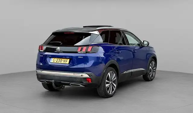 Peugeot 3008 view 2