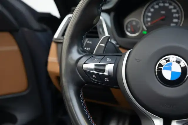 BMW M4 view 10