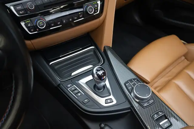 BMW M4 view 12