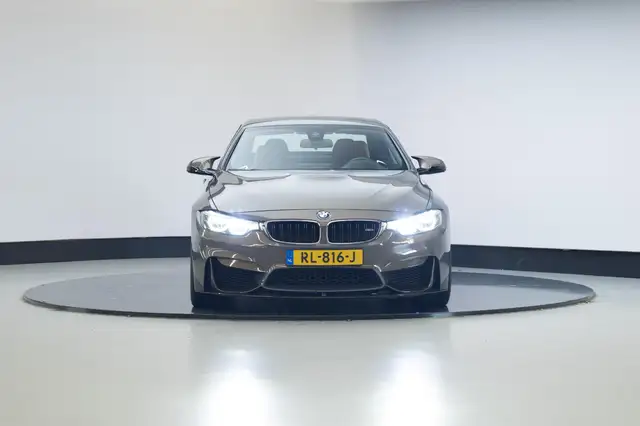 BMW M4 view 17