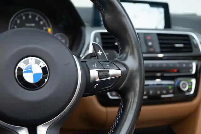 BMW M4 view 11