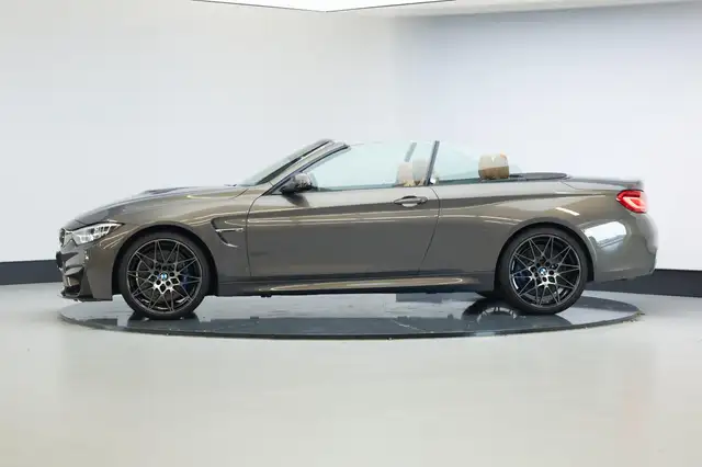 BMW M4 view 22