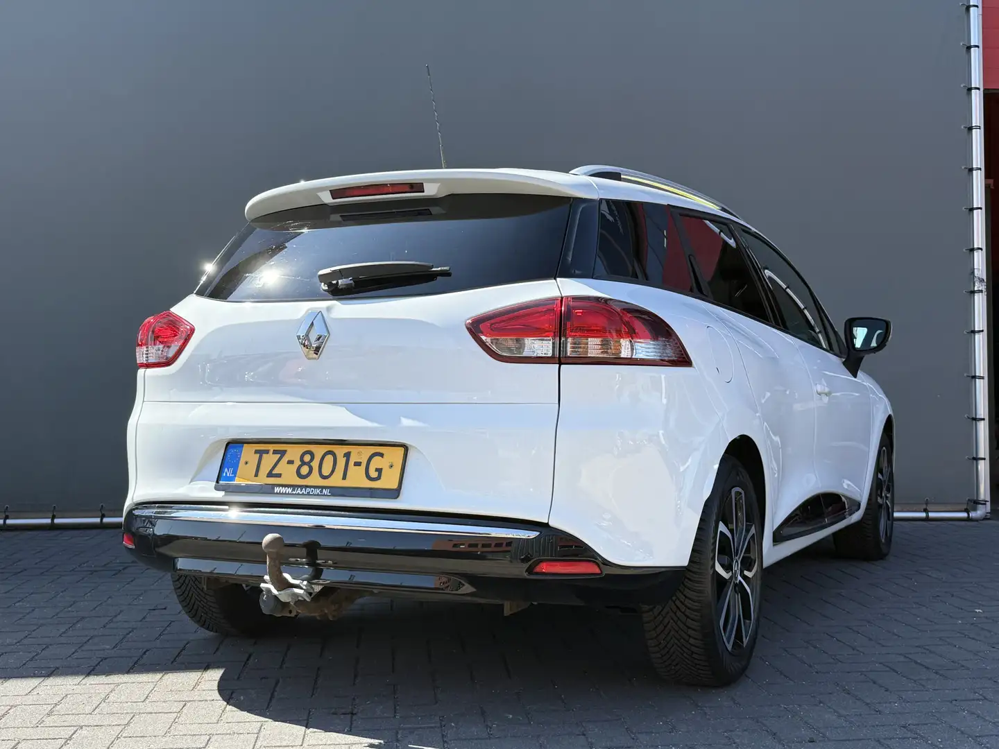 Renault Clio Estate BWJ 2018 0.9 90 PK TCe Zen TREKHAAK | NAVI Wit - 2