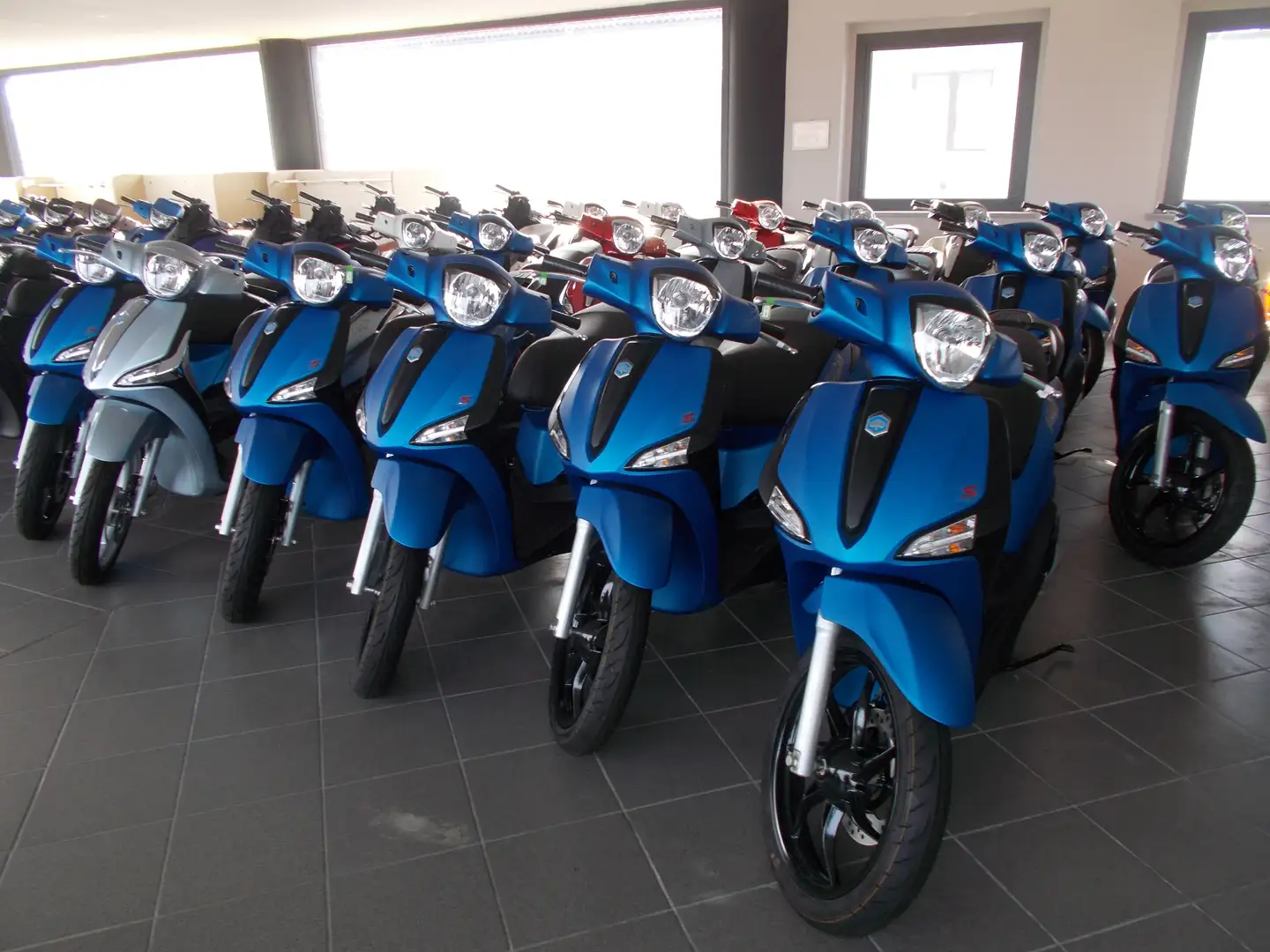 Piaggio Liberty 150 2024 Albastru - 1
