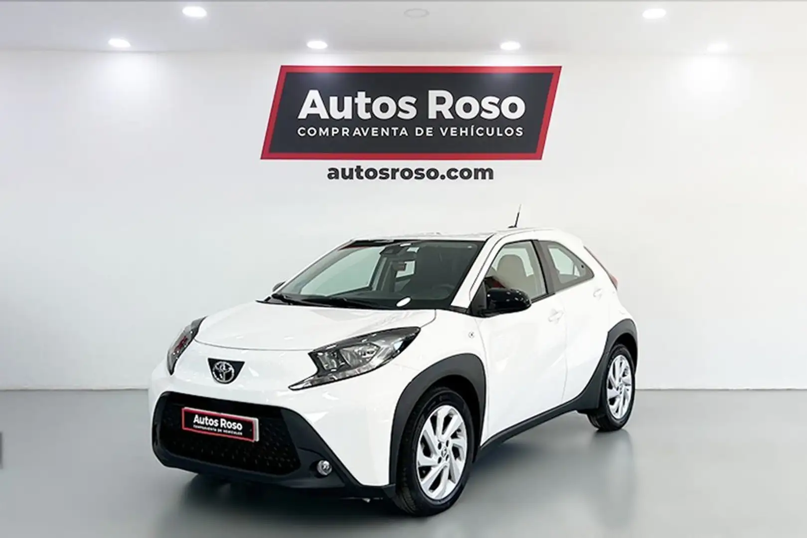 Toyota Aygo X 1.0 VVT-I 72CV Play Blanco - 1