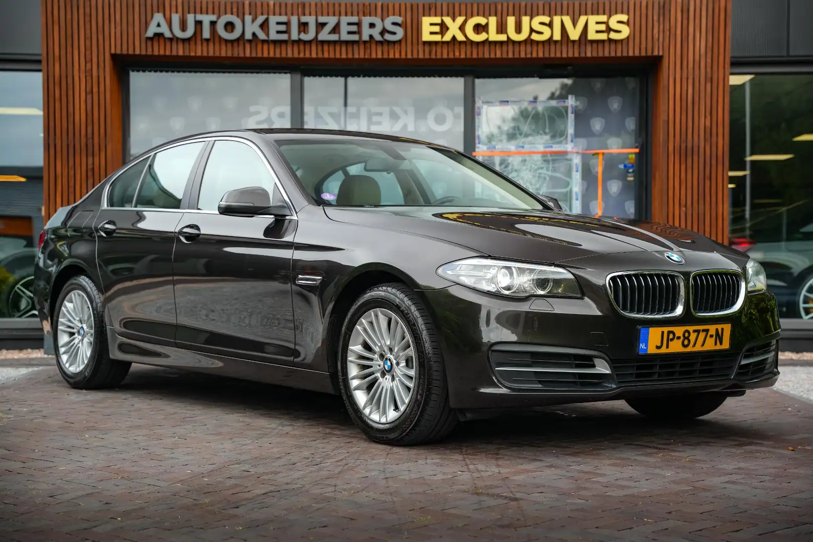 BMW 520 5-serie 520i Business Leer Navigatie PDC Stoelverw Bruin - 1