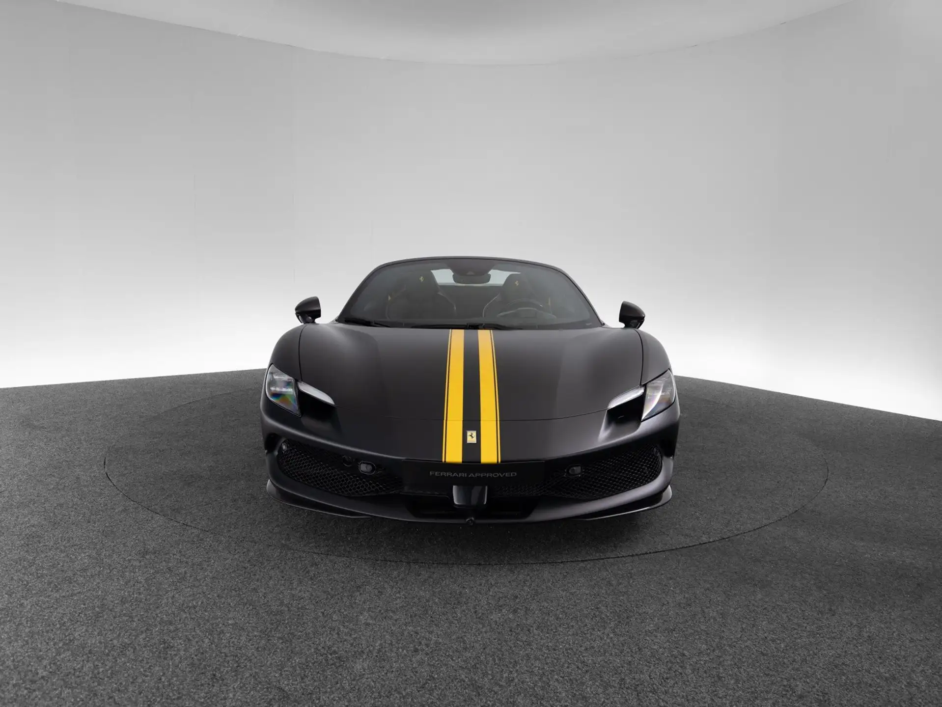 페라리 296 GTS 2024 검정 사진 8
