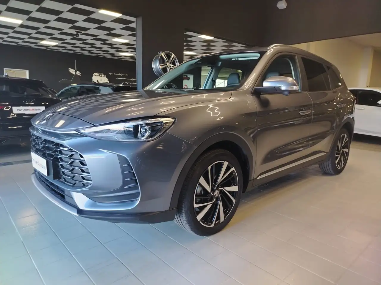 MG ZS 1.5 Hybrid+ Luxury