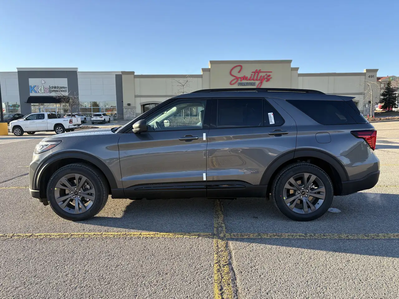 Ford Explorer снимка Ford Explorer