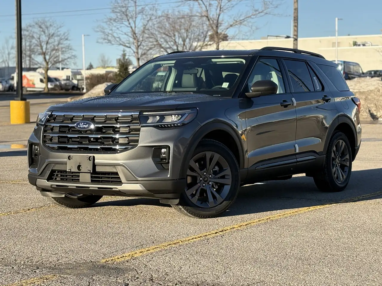 Ford Explorer снимка Ford Explorer