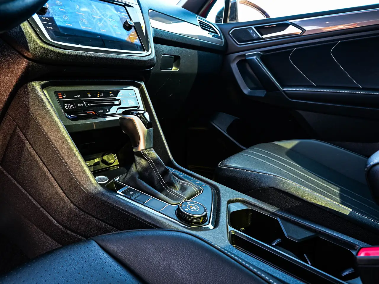 Volkswagen Tiguan снимка Volkswagen Tiguan