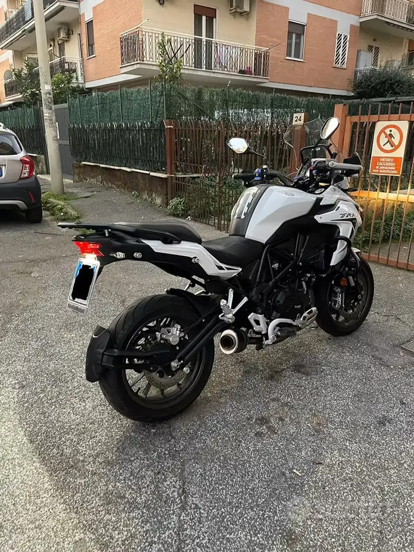 Benelli TRK 502 Alb - 1
