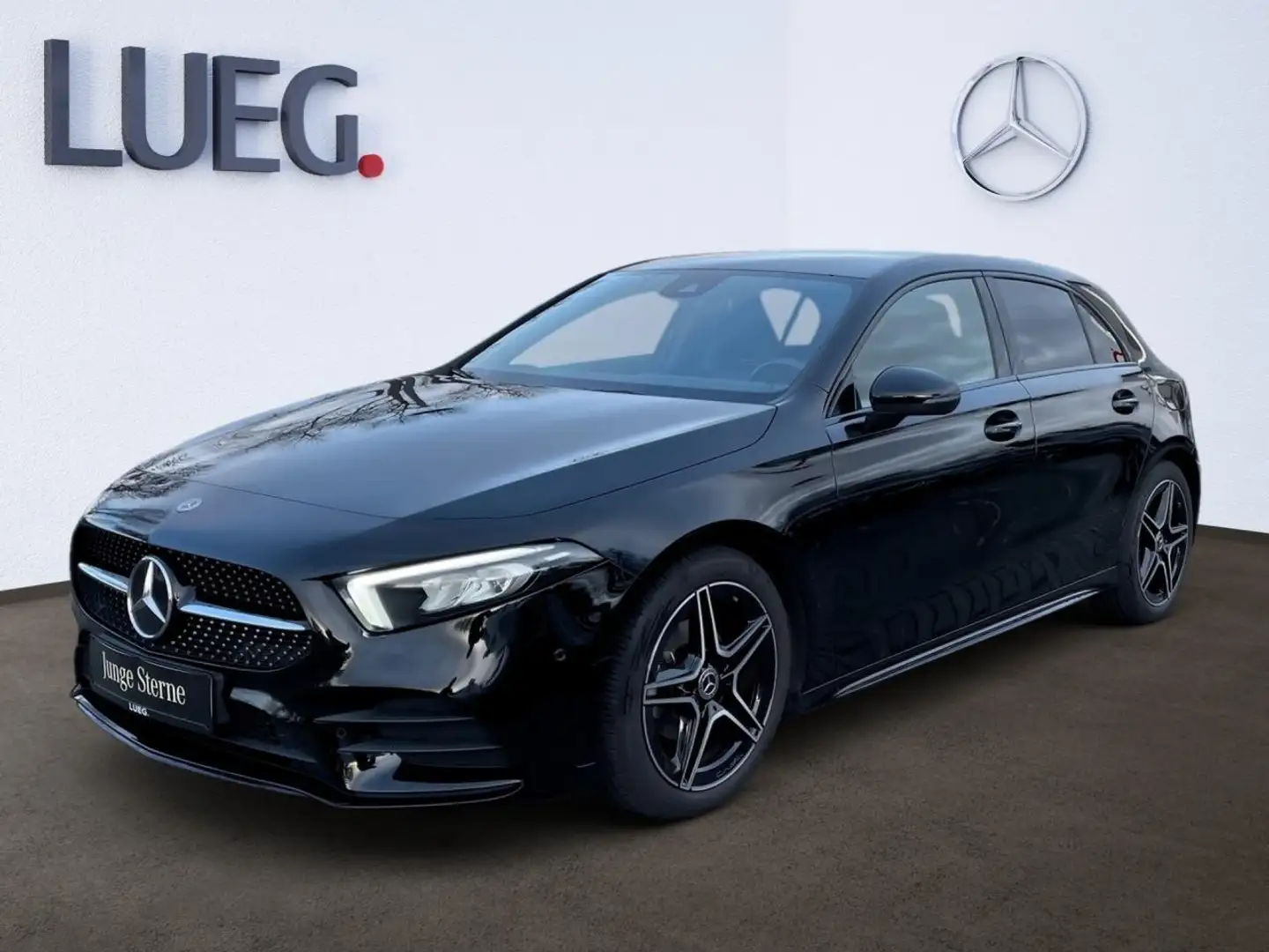 Mercedes-Benz A 180 AMG+STANDHZG+INFOTAINMENT+LED+NAVI+NIGHT Schwarz - 2