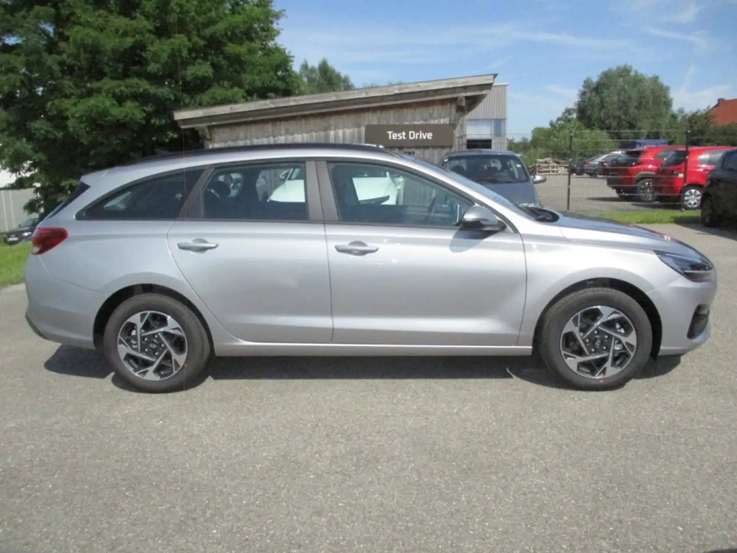 Hyundai i30 Kombi - PD GO 1.5 DPI c5kg1 Silber - 2