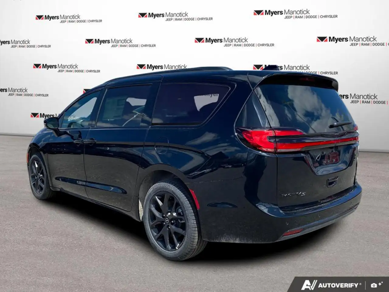 Chrysler Pacifica fotografie Chrysler Pacifica