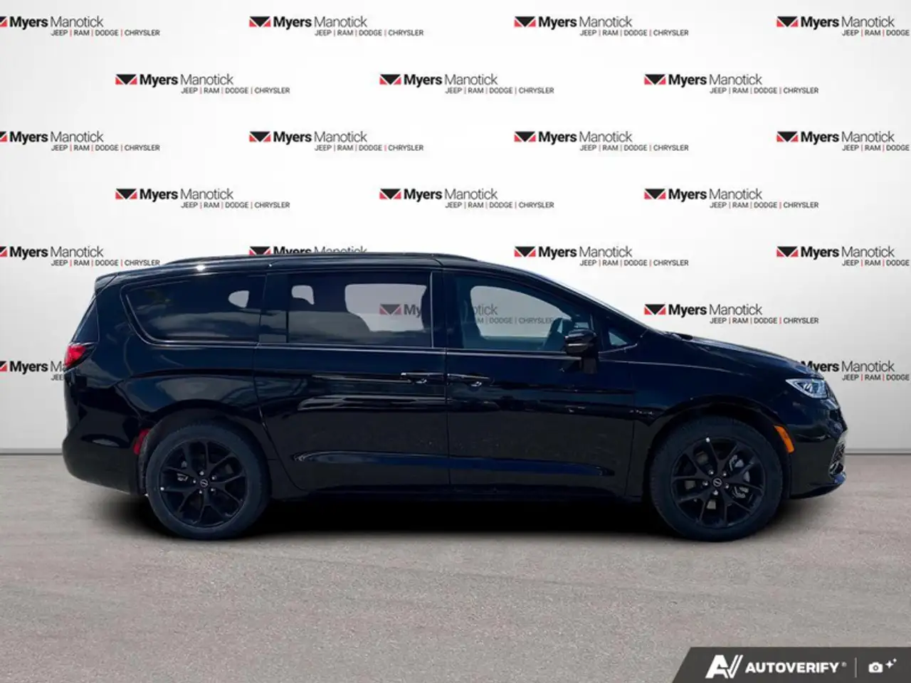 Chrysler Pacifica fotografie Chrysler Pacifica