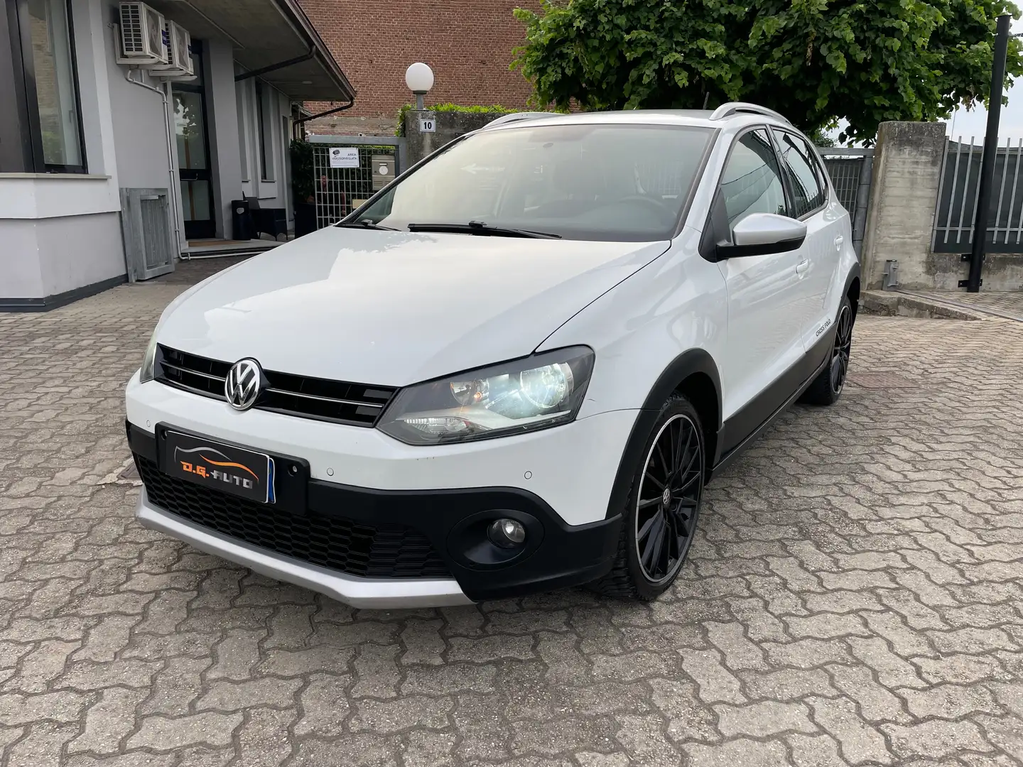 Volkswagen Polo Polo Cross 5p 1.4 tdi  75cv Bianco - 1