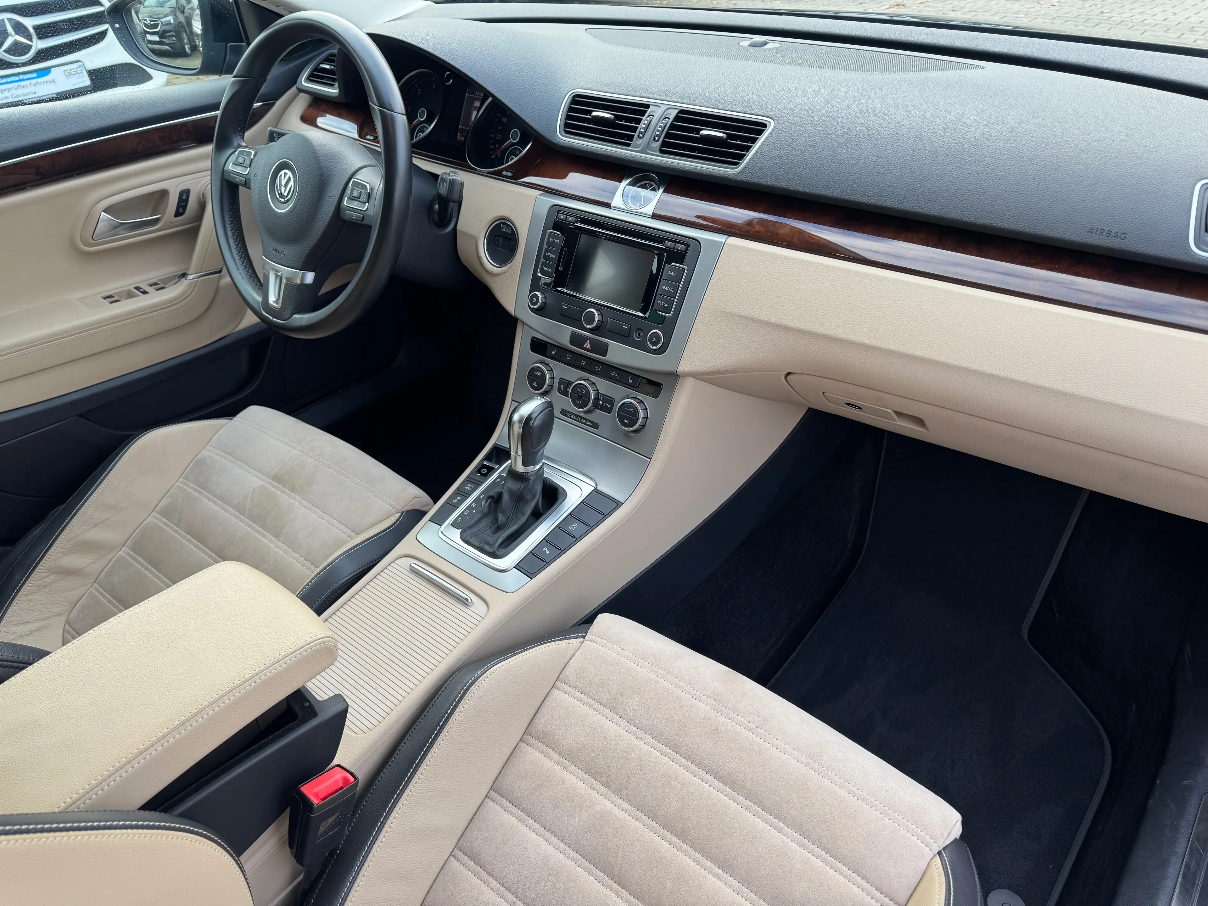 Volkswagen CC 2.0 TDI DSG *Rückfahrkamera*Standheizung* — photo 13