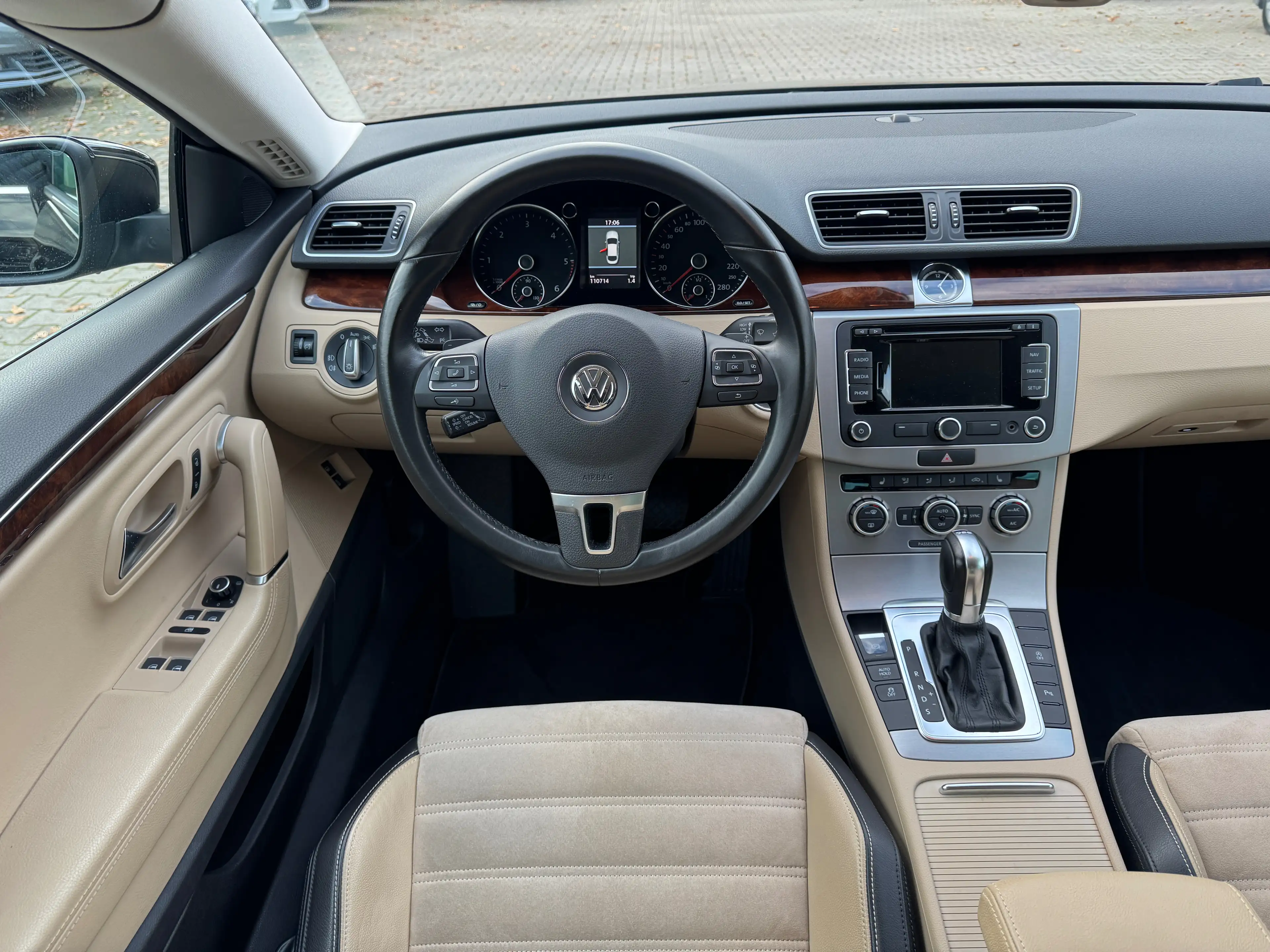 Volkswagen CC 2.0 TDI DSG *Rückfahrkamera*Standheizung* — photo 11