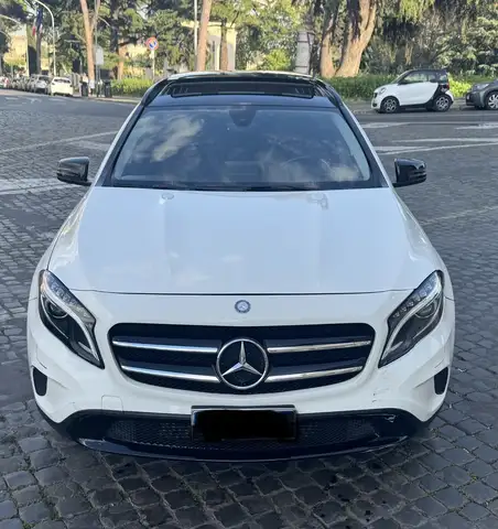 Mercedes-Benz GLA 200 d (cdi) Premium Tetto Elettrico