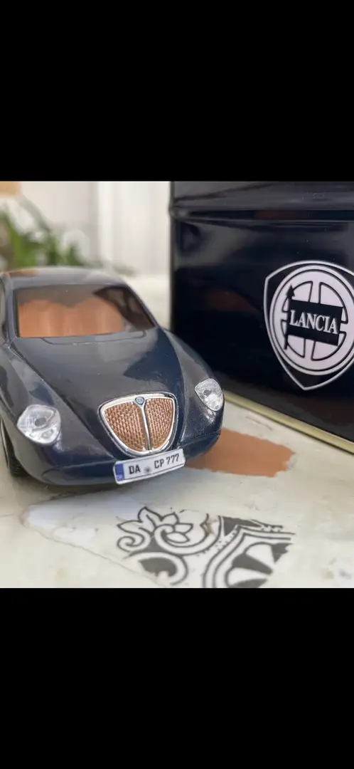 Lancia Thesis 2.4 20v Emblema - 2