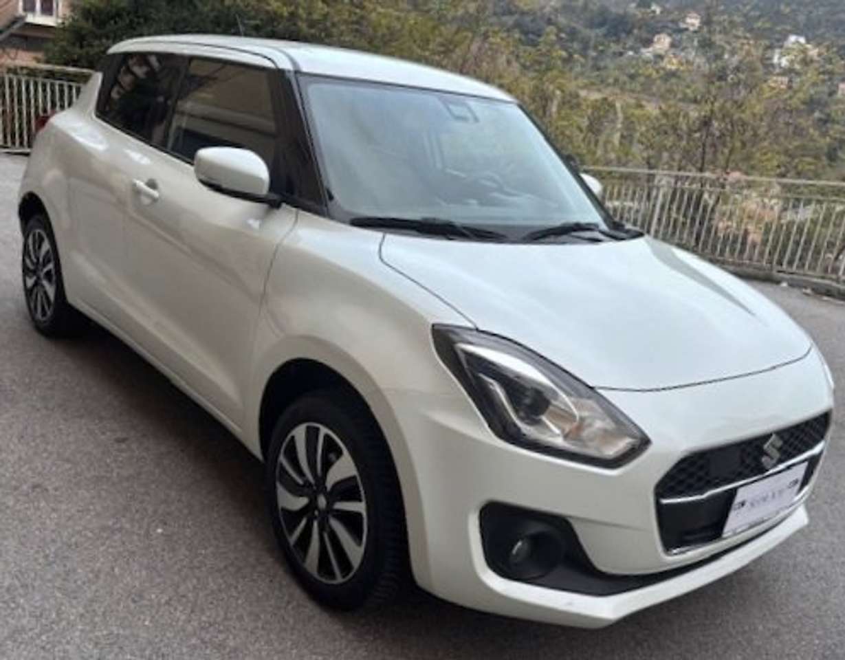 Suzuki Swift 4X4 Hybrid 1.2i 90CV Top