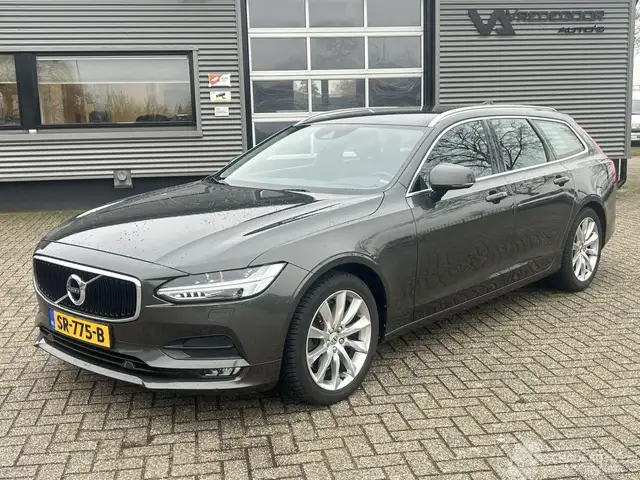 Volvo V90 V-90 2.0 T4 Momentum Automaat