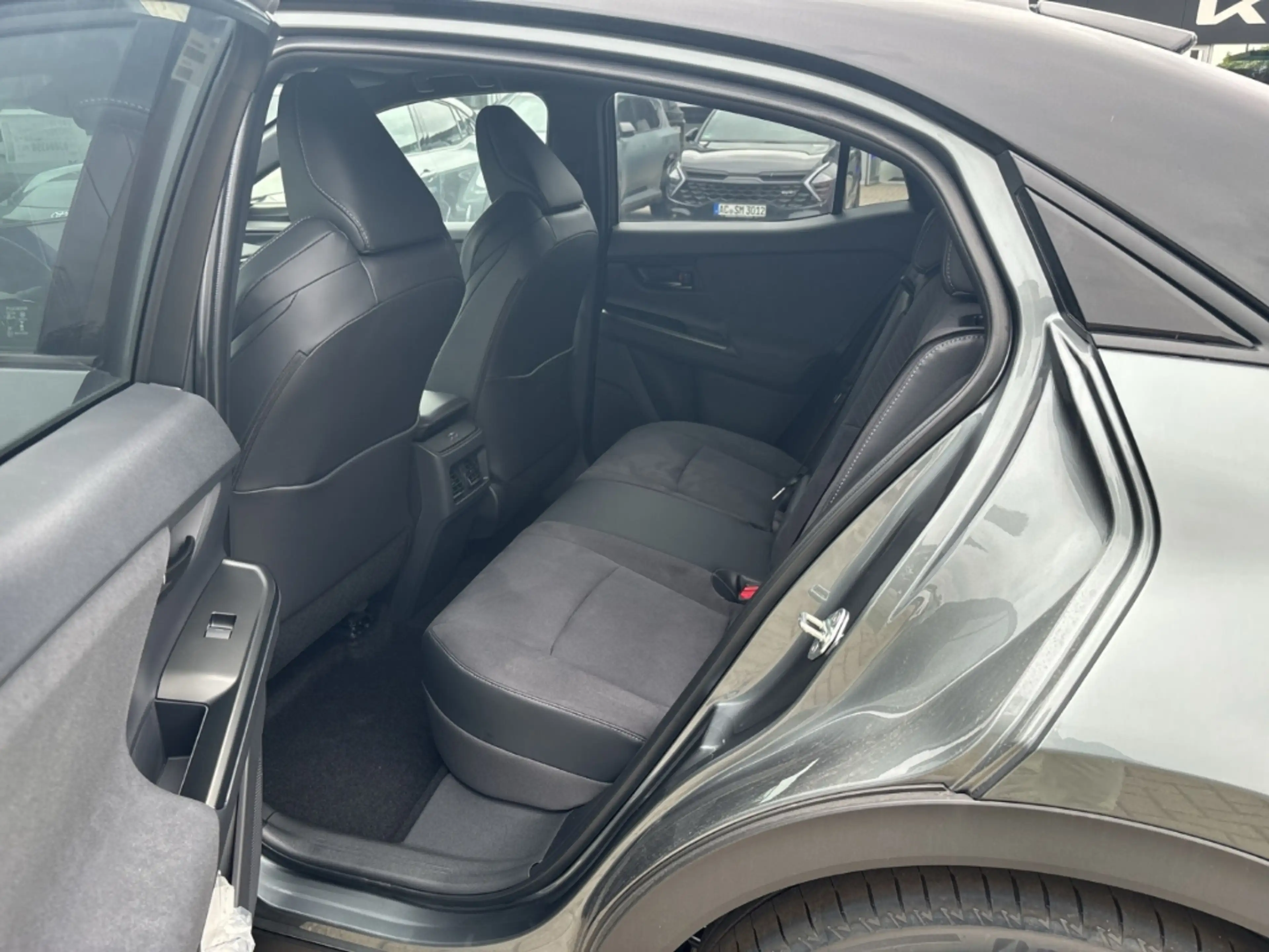 Toyota C-HR+ 252 kW AWD Lounge Navi 360 Kamera Panorama LED ACC — photo 11