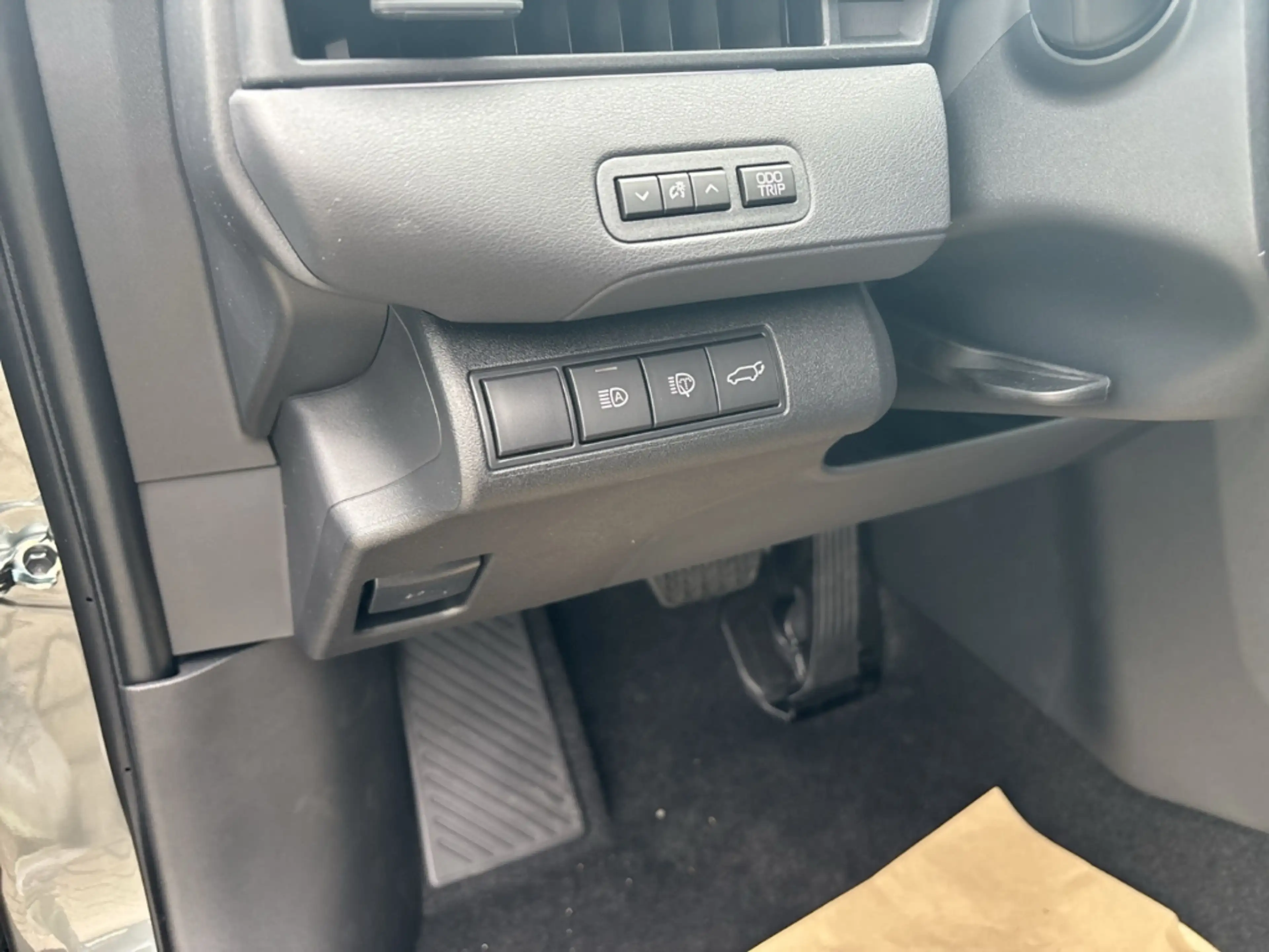 Toyota C-HR+ 252 kW AWD Lounge Navi 360 Kamera Panorama LED ACC — photo 10