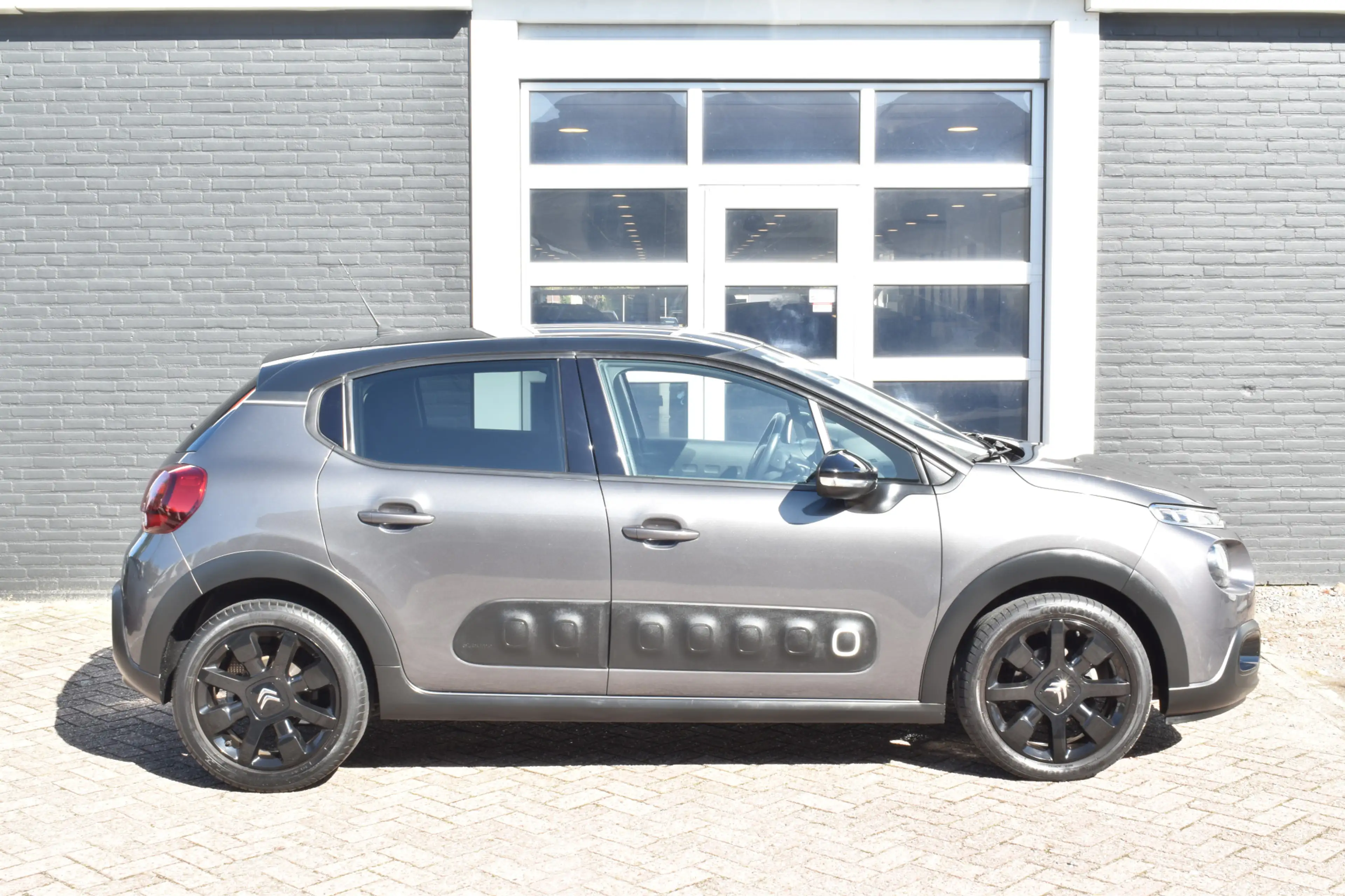 Citroen C3 PureTech 110 Shine Navigatie | Airco | Camera acht — photo 6