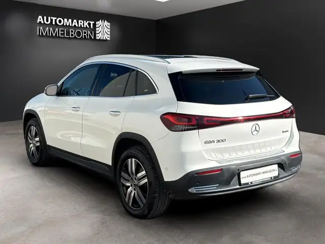Mercedes-Benz EQA view 6