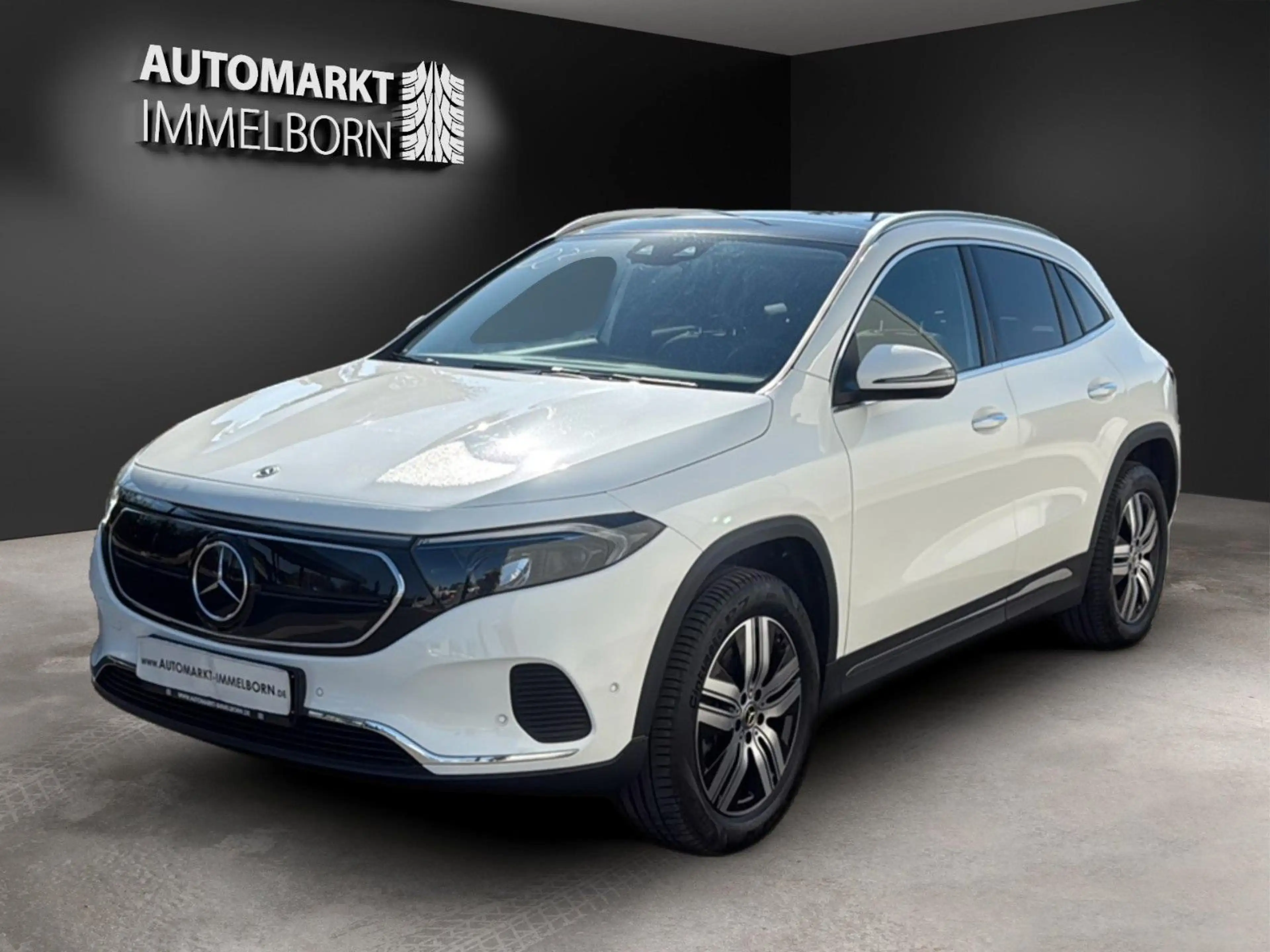 Mercedes-Benz EQA 300 Allrad MBUXDistro*Pano*Kamera*LED*SOH97% — photo 4