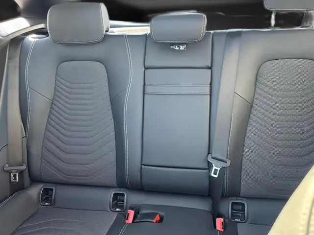 Mercedes-Benz EQA view 15