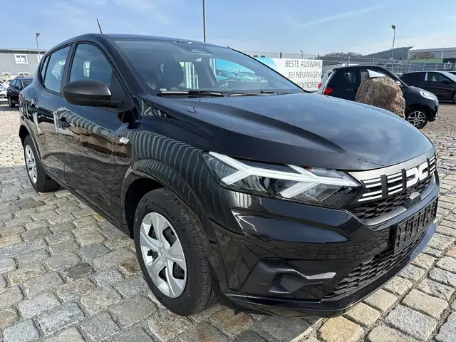 Dacia Sandero view 3