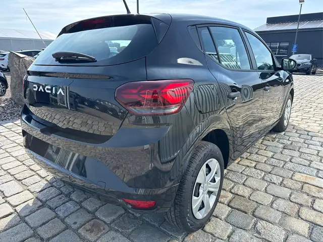 Dacia Sandero view 6