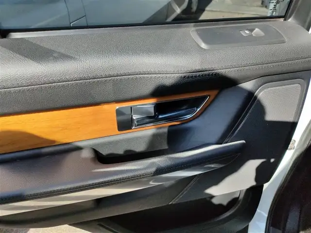 Land Rover Range Rover Sport view 15