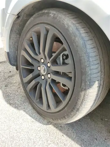 Land Rover Range Rover Sport view 9