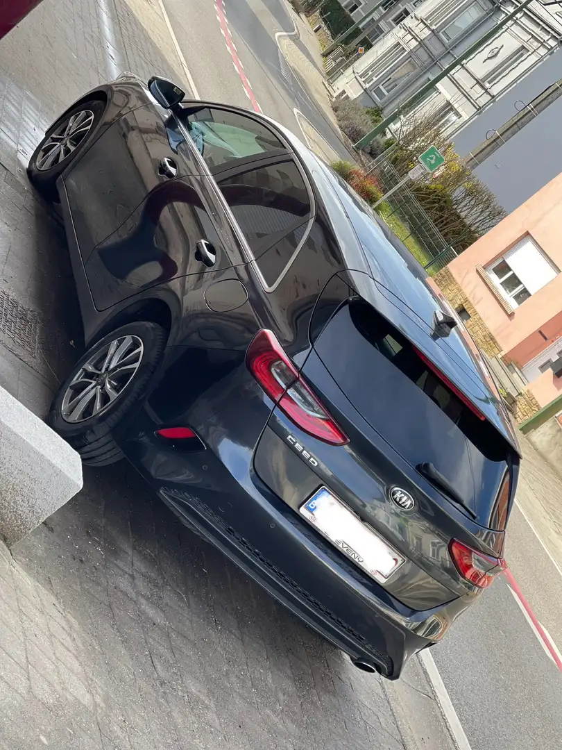 Kia Ceed / cee'd CeeD 1.6 CRDi Navi Edition ISG Noir - 2