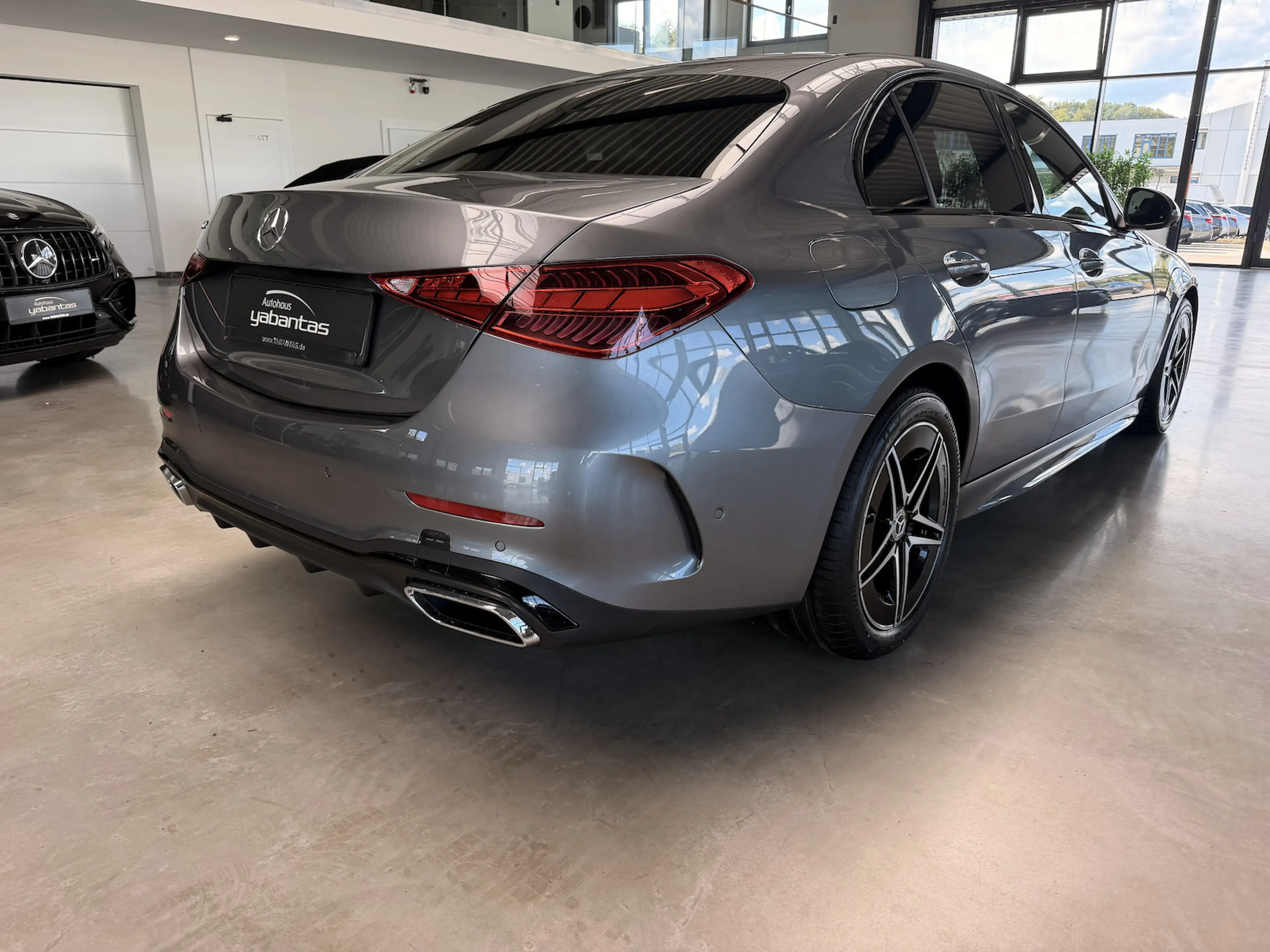 Mercedes-Benz C 200 AMG Line Keyless 360Gr. Distro Night Ambientenbele — photo 6