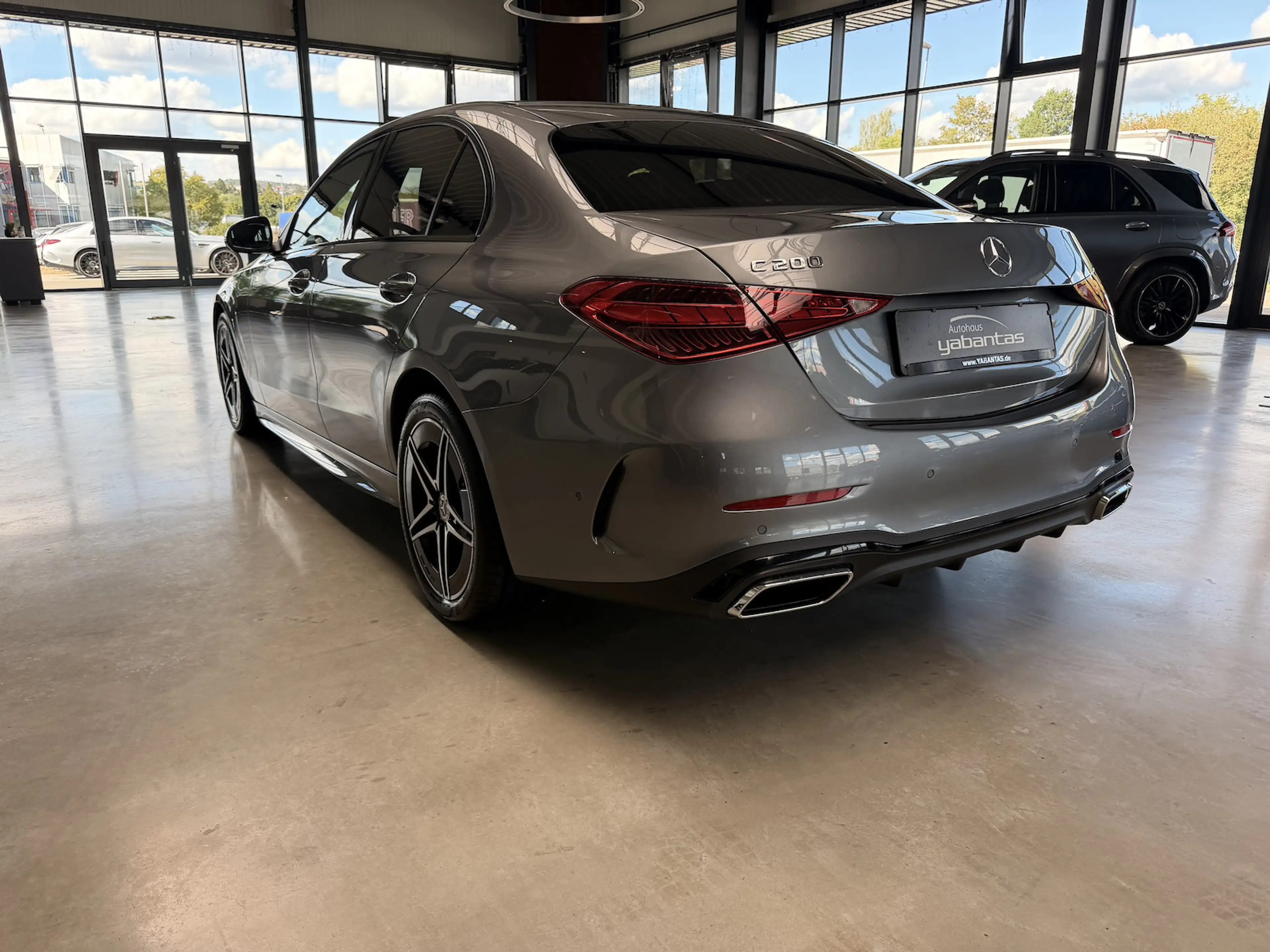 Mercedes-Benz C 200 AMG Line Keyless 360Gr. Distro Night Ambientenbele — photo 4