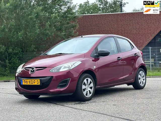 Mazda 2