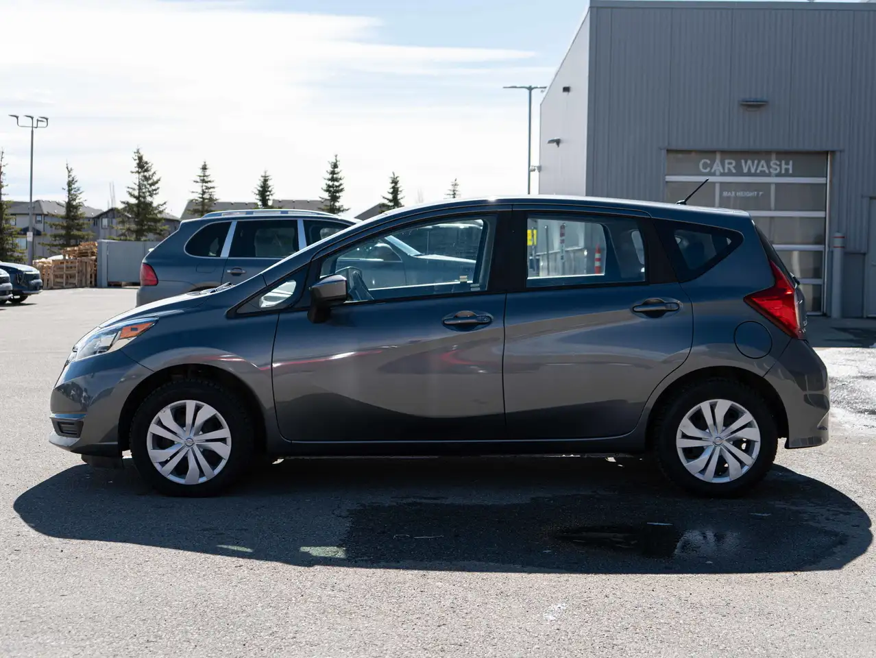 Nissan Note снимка Nissan Note
