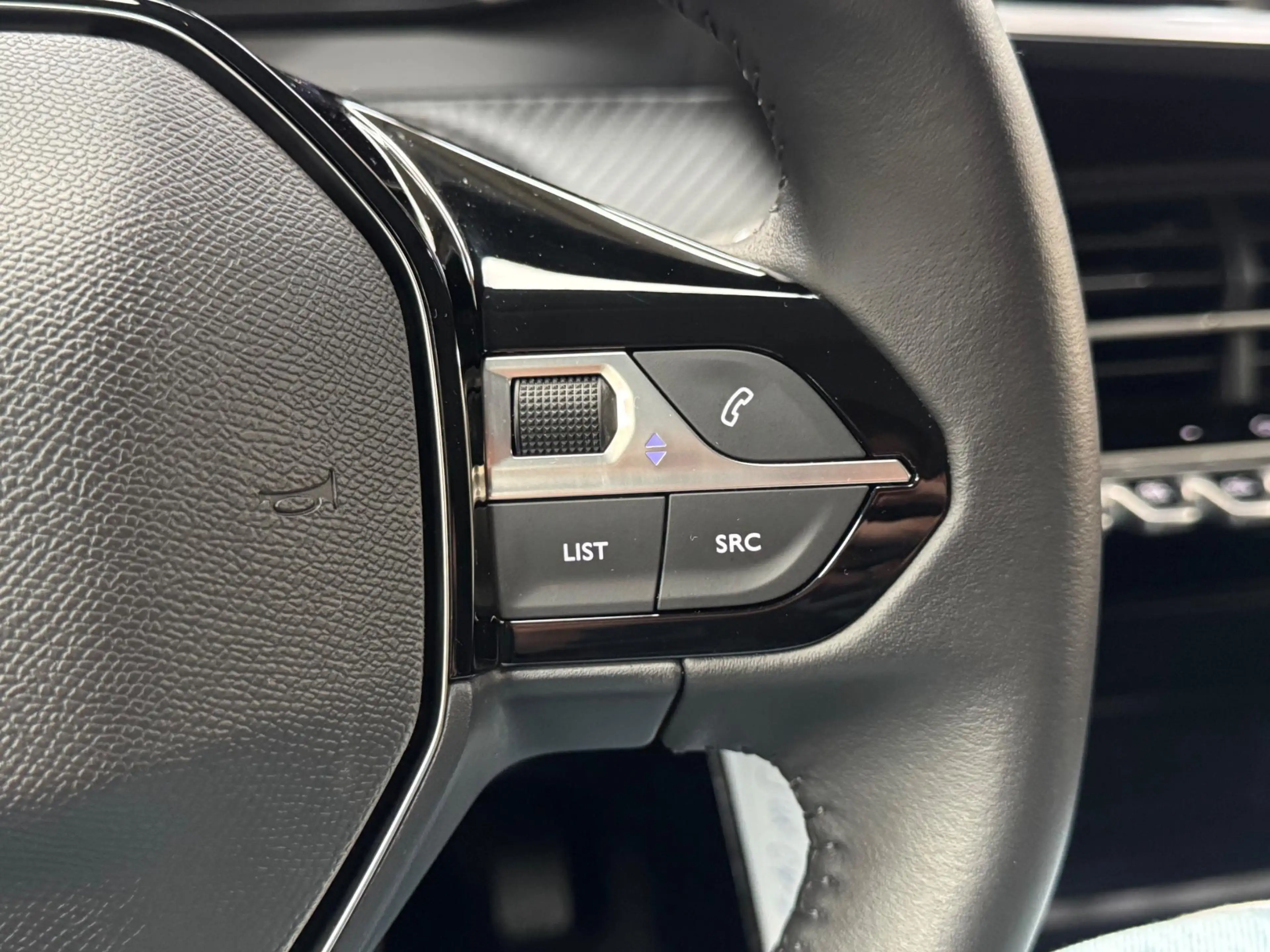 Peugeot 208 1.2 Hybrid 110 e-DCS6 Allure Automaat | 360 camera — photo 18