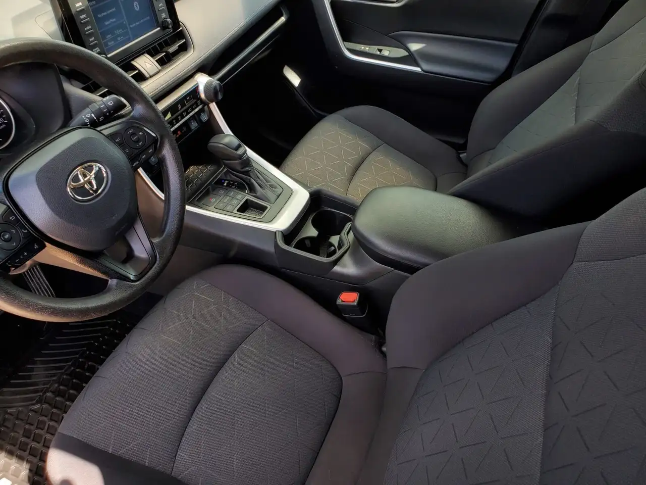 Toyota RAV 4 photo Toyota RAV 4