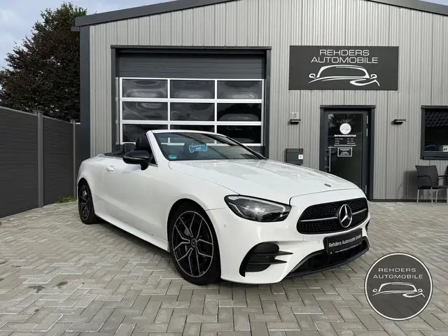 Mercedes-Benz E 220 d Night Pak.Tempo LED Apple Car. Scheckheft