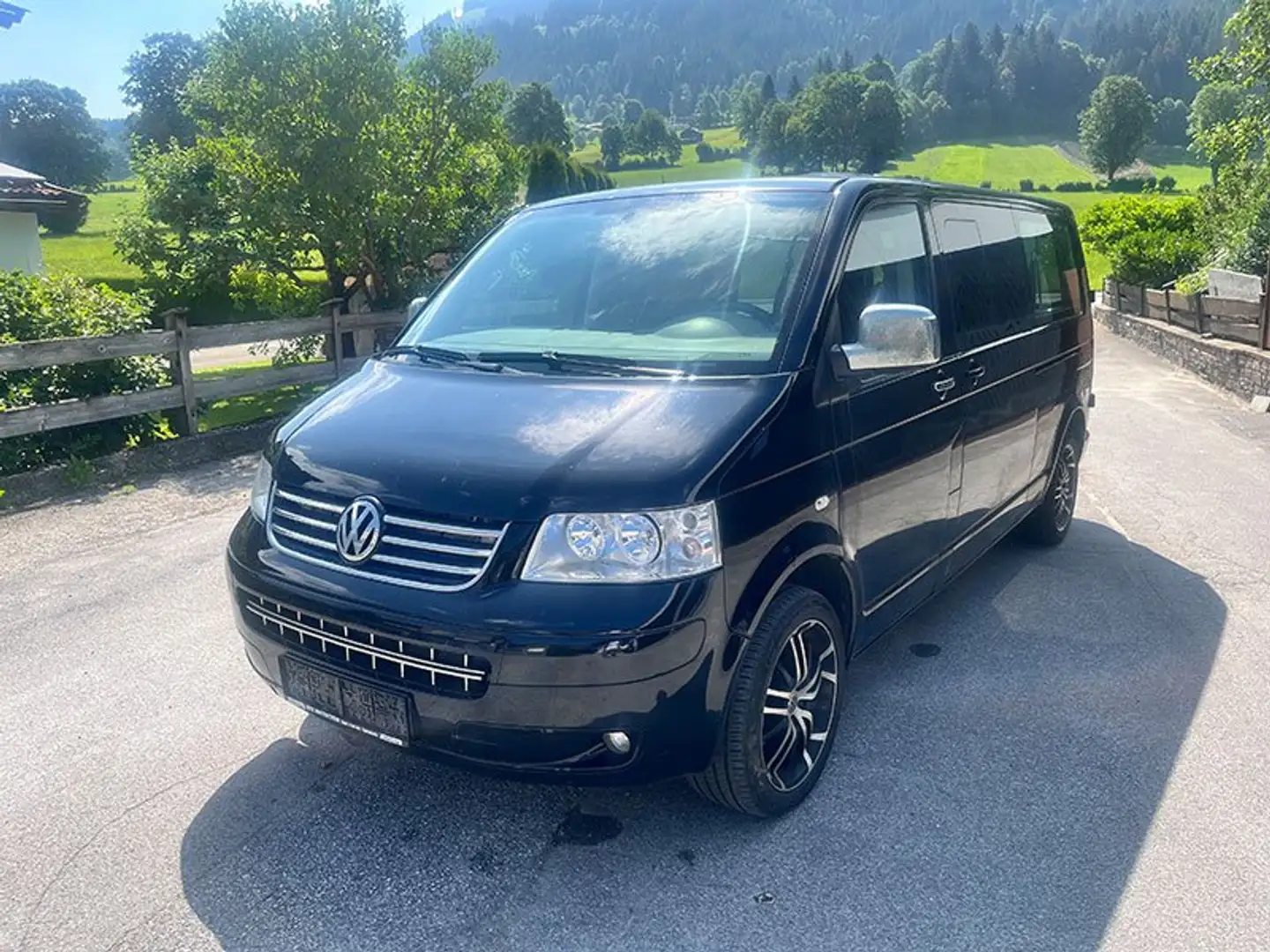 Volkswagen T5 Caravelle Caravelle 2,5 TDI 4motion D-PF Noir - 1