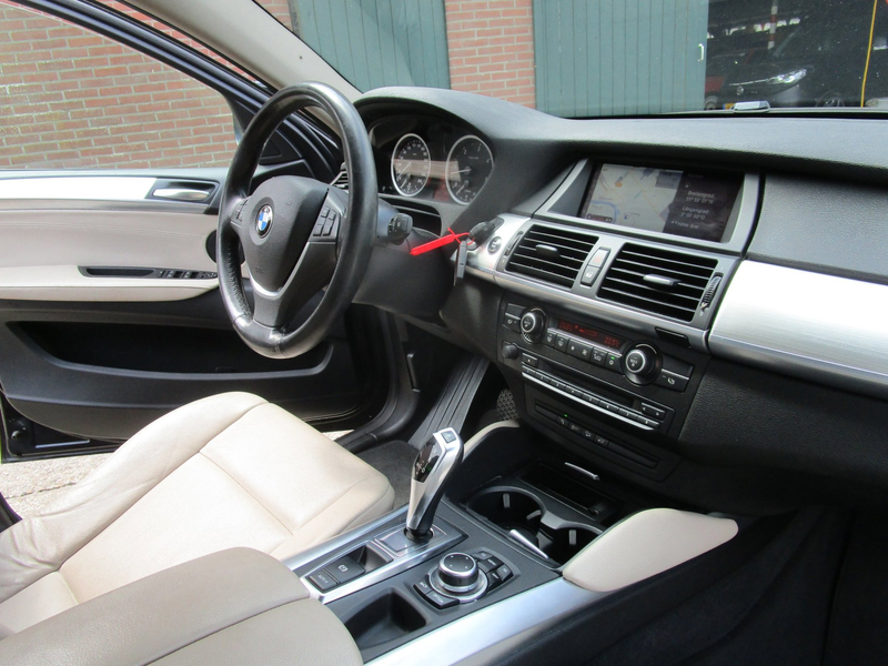 BMW X6 XDrive40d High Executive leer 20inc breed set, nie — photo 21