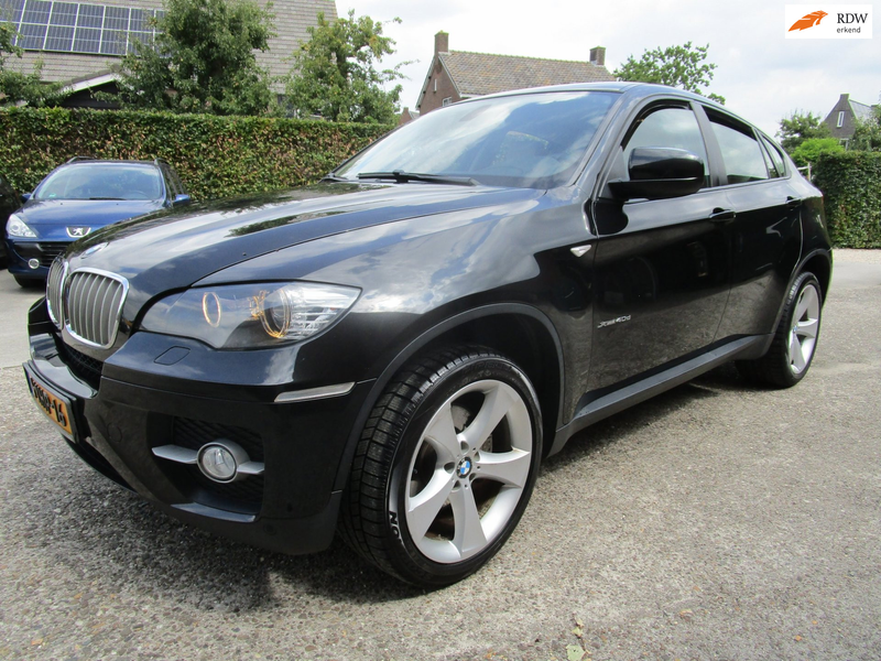 BMW X6 XDrive40d High Executive leer 20inc breed set, nie