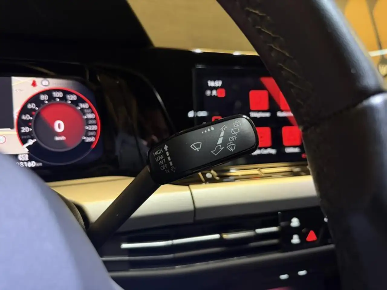 Volkswagen Golf BUSINESS 1.0 Tfsi 110cv *CARPLAY*CAMERA*NAVI*CAPTE, миниатюра 15