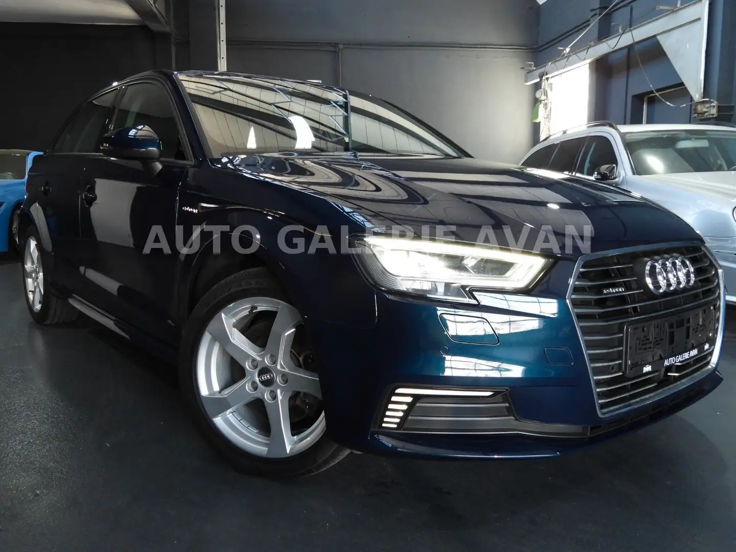 Audi A3 SPORTBACK 1,4 TFSI TFSI E-TRON SPORT Azul - 2